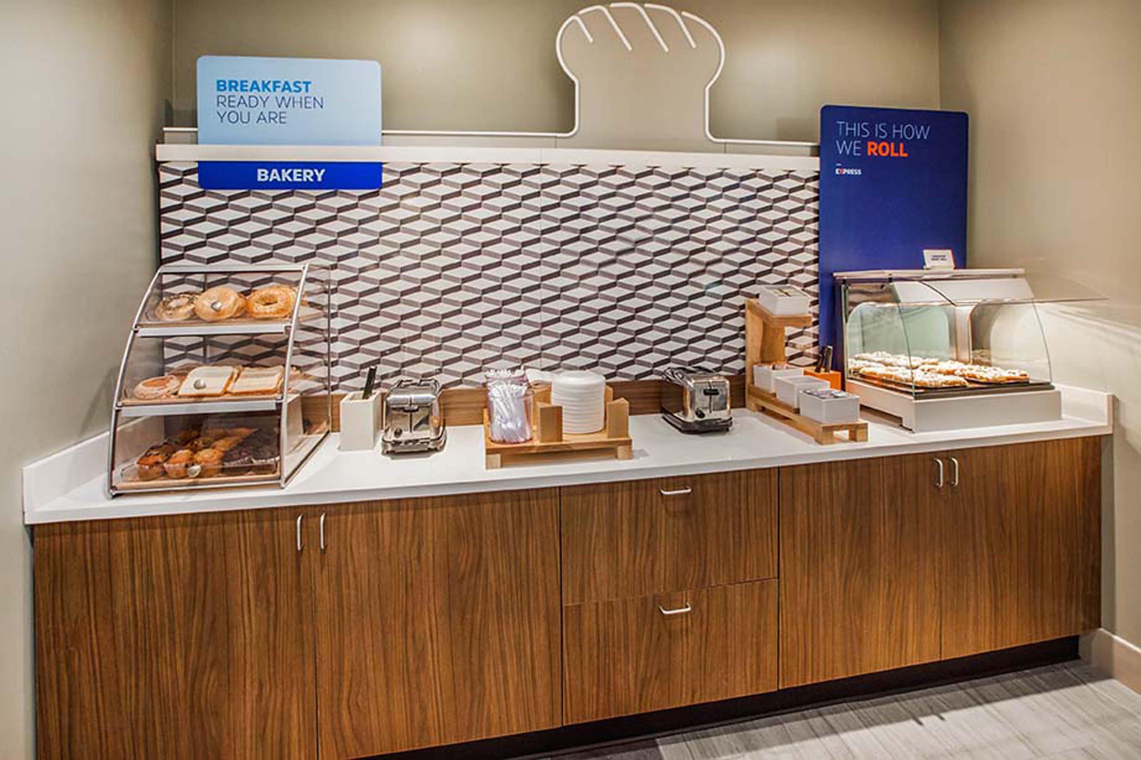 Holiday Inn Express & Suites Anaheim Resort Area By Ihg Dış mekan fotoğraf