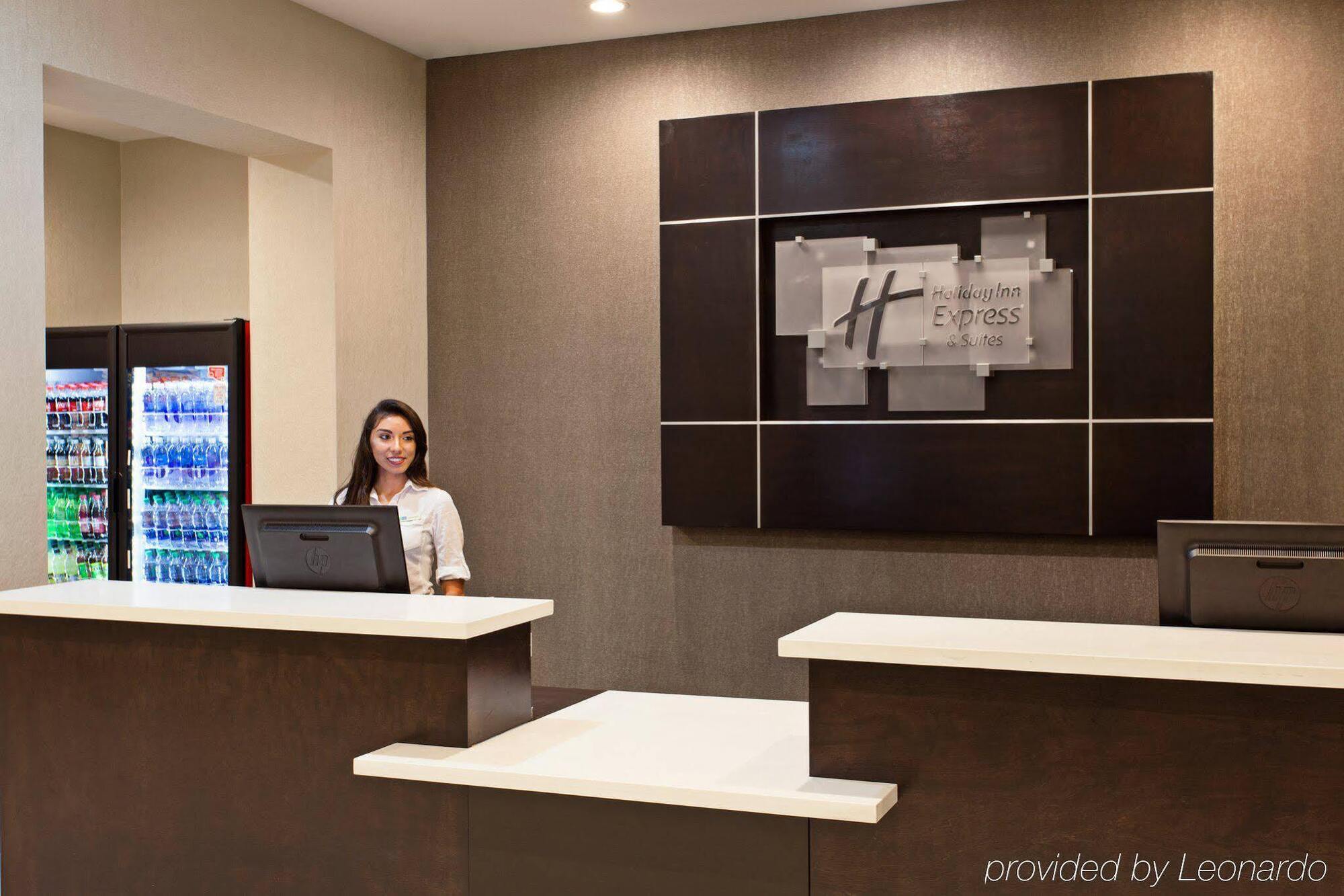 Holiday Inn Express & Suites Anaheim Resort Area By Ihg Dış mekan fotoğraf